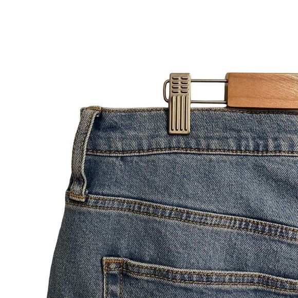 J. Crew Factory Essential Straight Button Fly Jeans Size 32 NWT - Picture 7 of 9
